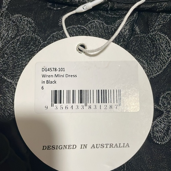 Showpo Wren Mini Dress in Black Size 6 in UK and Size 2 in USA - Picture 4 of 4